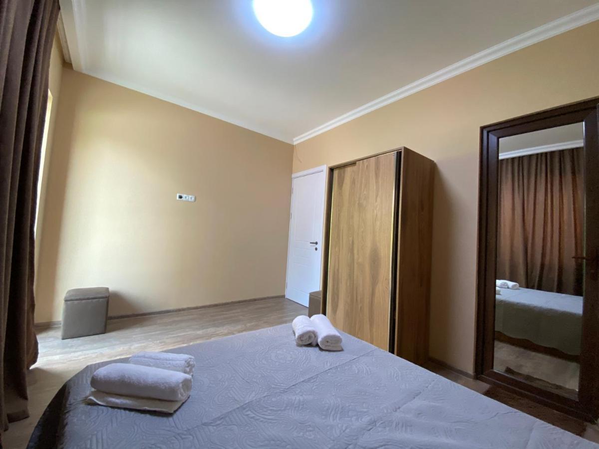 Palazzo Hotel Тбилиси Екстериор снимка