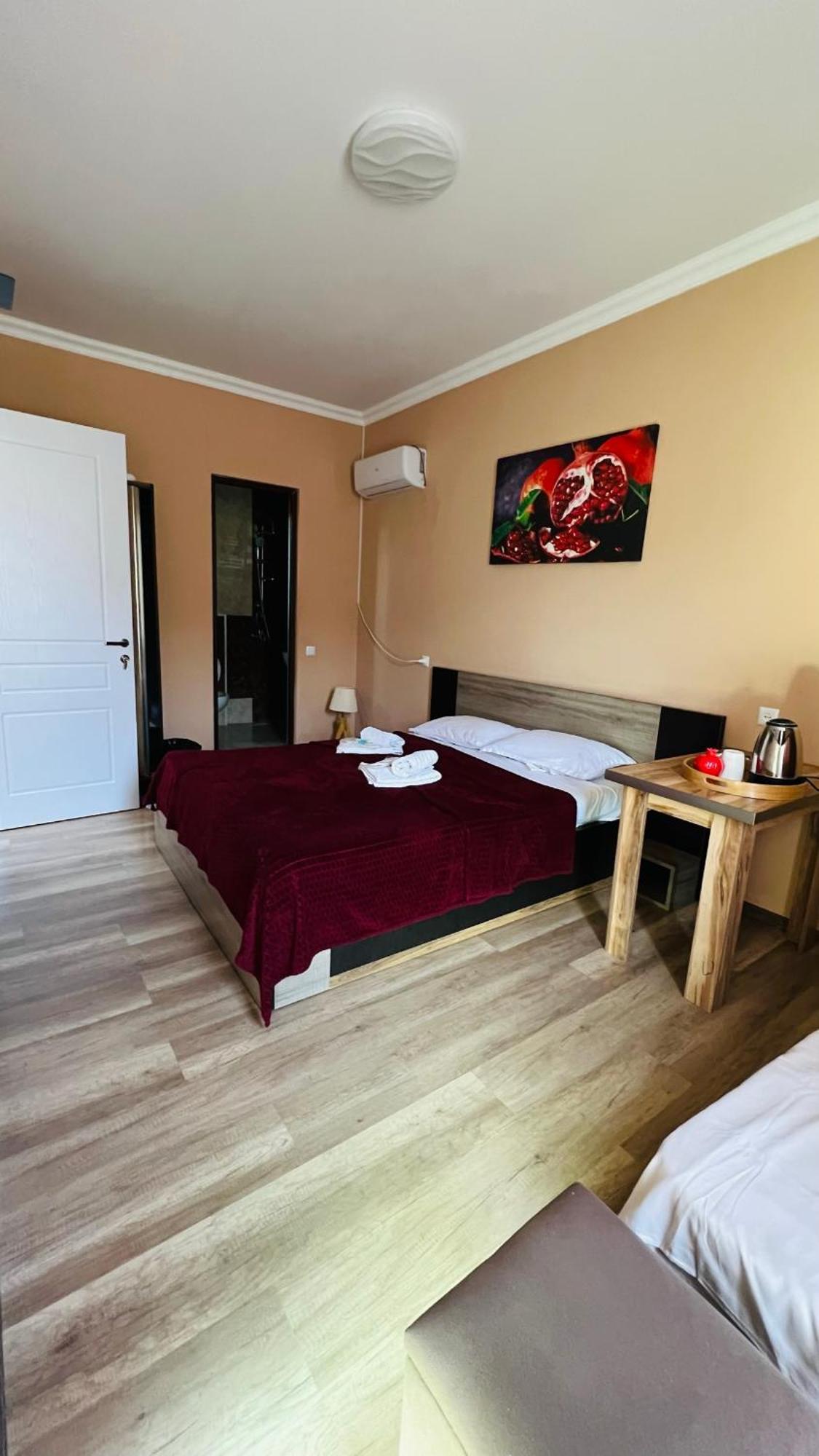 Palazzo Hotel Тбилиси Екстериор снимка